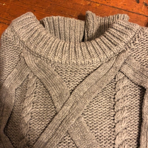 Gray Knit Sweater - Picture 4 of 4